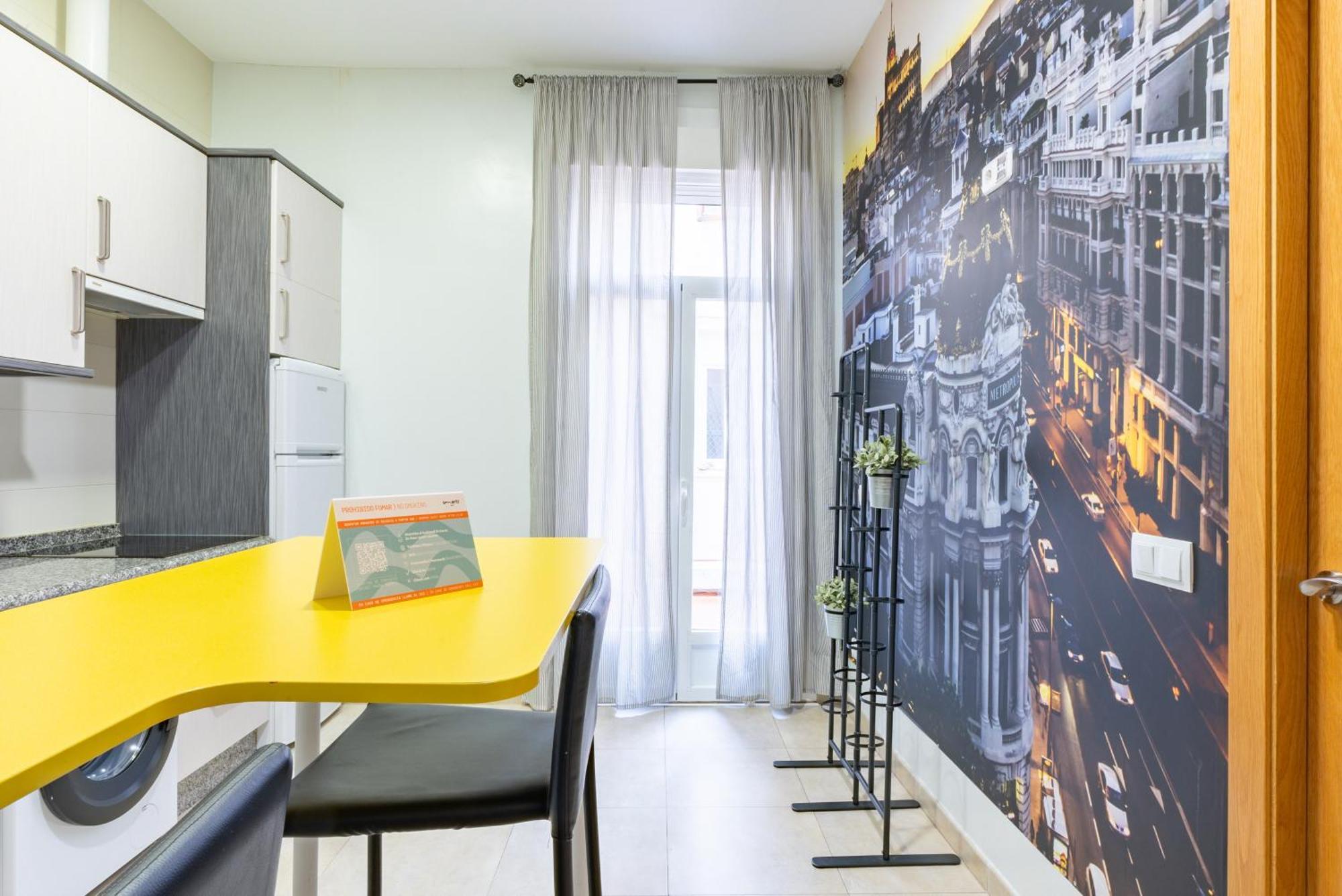 Smartr Madrid Chueca Aparthotel Exterior photo