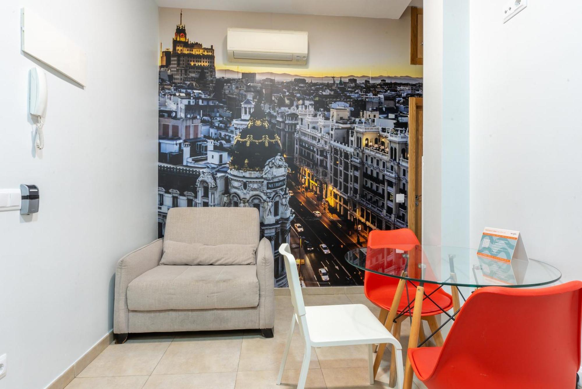 Smartr Madrid Chueca Aparthotel Exterior photo